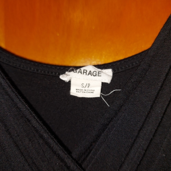 Small garage - Picture 2 of 2